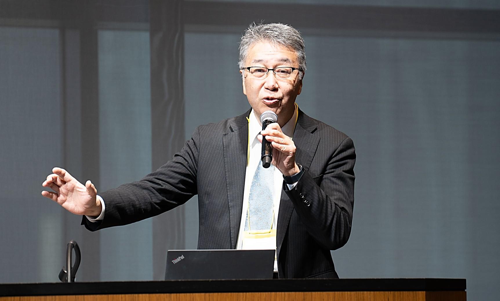 中須賀教授のプレゼンテーション